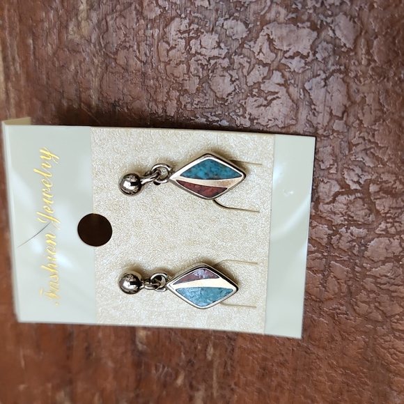 Turquoise and coral earrings - Picture 4 of 5